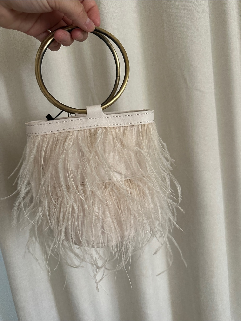 Feather bucket bag